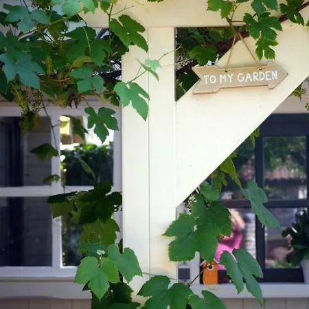 Cosy & Natural *fireplace*garden*2 Bikes *